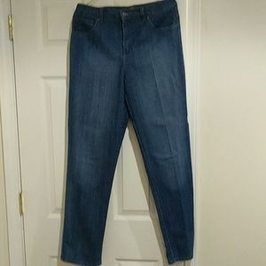 Gloria Vanderbilt jeans